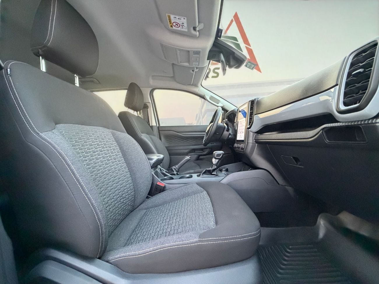 Ford Ranger XLT FORD RANGER XLT | FULL SERVICE HISTORY | AGENCY WARRANTY UNTIL 2028 | GCC