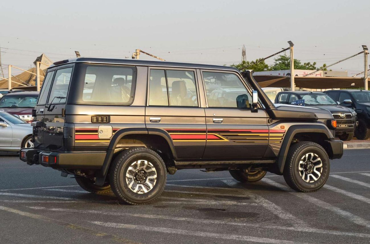 Toyota Land Cruiser 70 LC76 LX 2.8L 4WD DIESEL SUV 2026