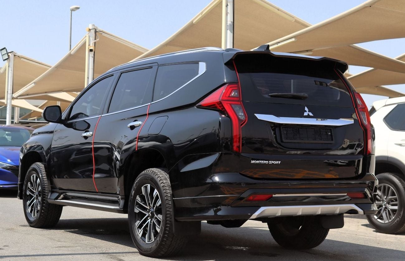 Mitsubishi Montero Sport GLS HIGHLINE ACCIDENTS FREE - GCC - PERFECT CONDITION INSIDE OUT - ORIGINAL PAINT -