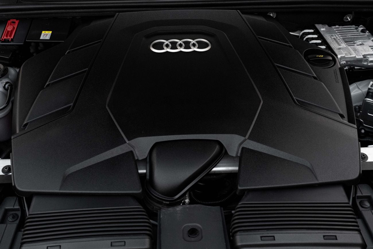 Audi Q8 S-Line Q8 S-Line Premium Plus | 5,875 P.M | 0% Downpayment | WARRANTY