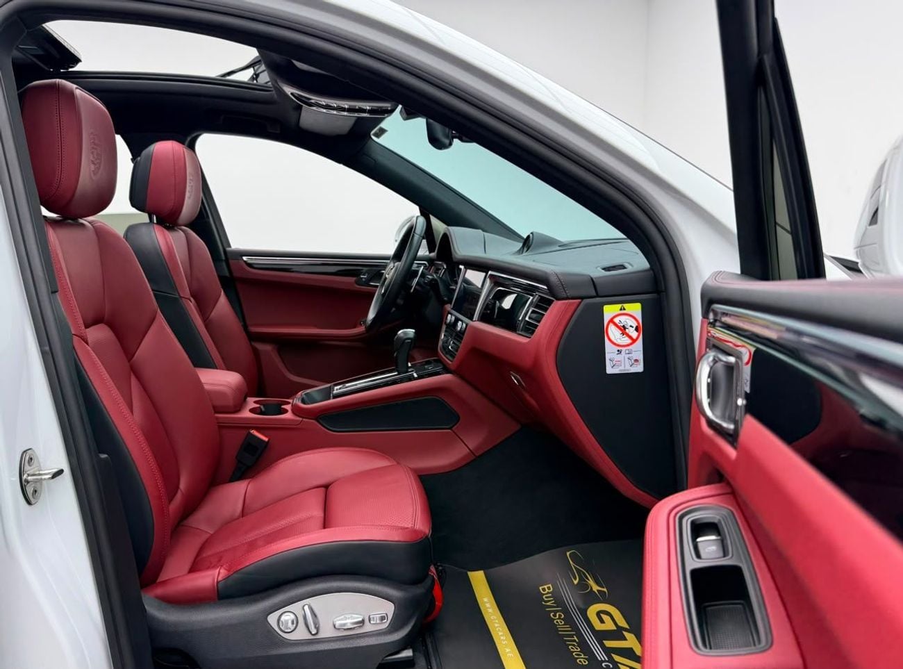 Porsche Macan S 2023 Porsche Macan, 2027 Porsche Warranty, Full Porsche Service History, Fully Loaded, GCC