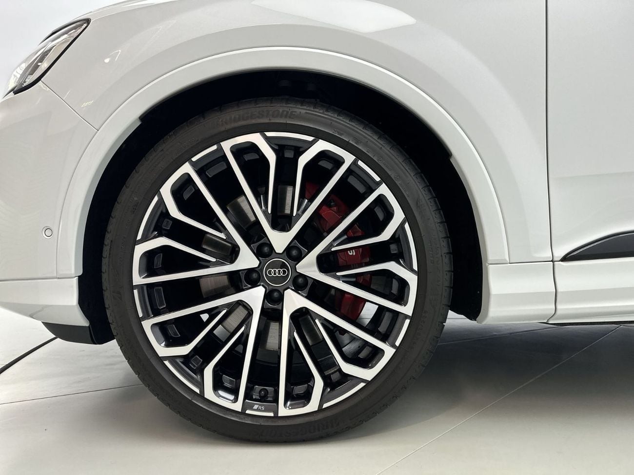 Audi SQ7 STANDARD SUV TFSI 507hp (Ref# 20069)