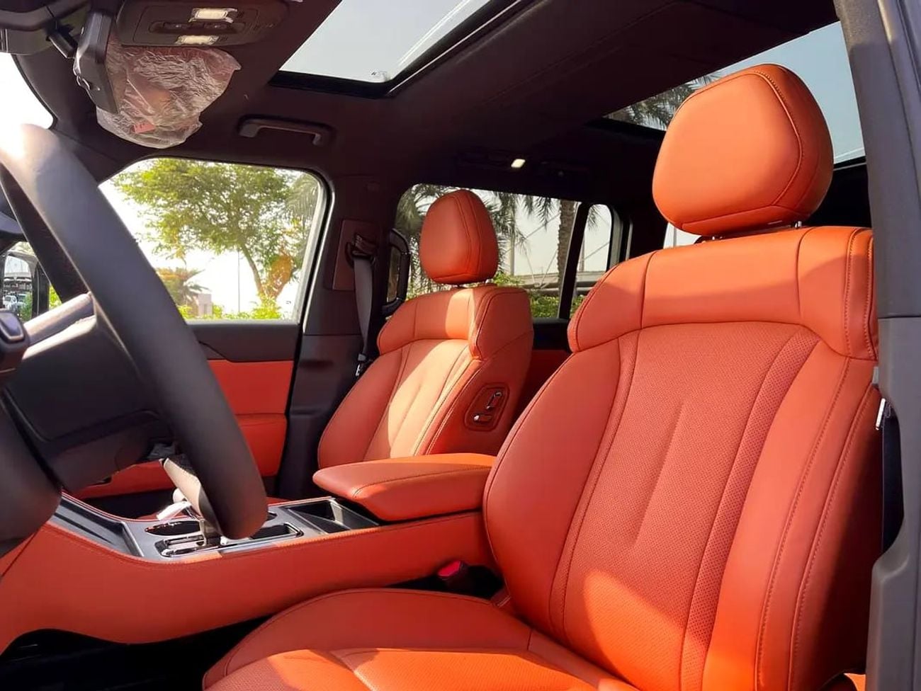 ROX 01 VIP / 6 SEATS VIP / / BIG BATTERY / WARRANTY AND CONTRACT SERVICE EVS