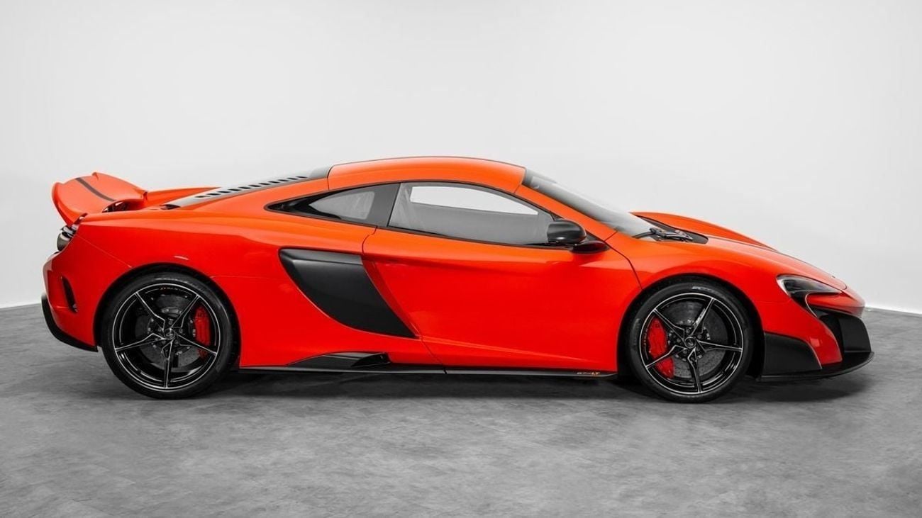 McLaren 675LT COUPE - 2016 - GCC Specs - Delivery Mileage