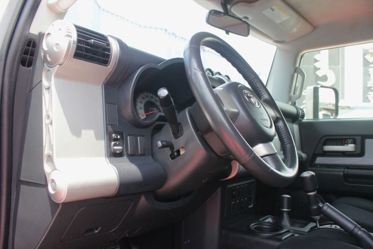 Toyota FJ Cruiser GXR V6,GCC