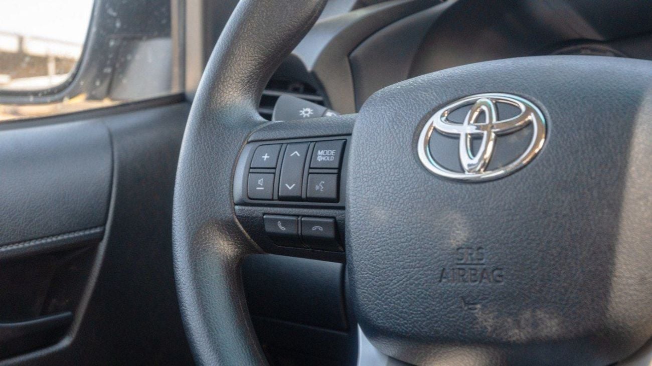 تويوتا هيلوكس GL Toyota Hilux 2025 2.4L Diesel