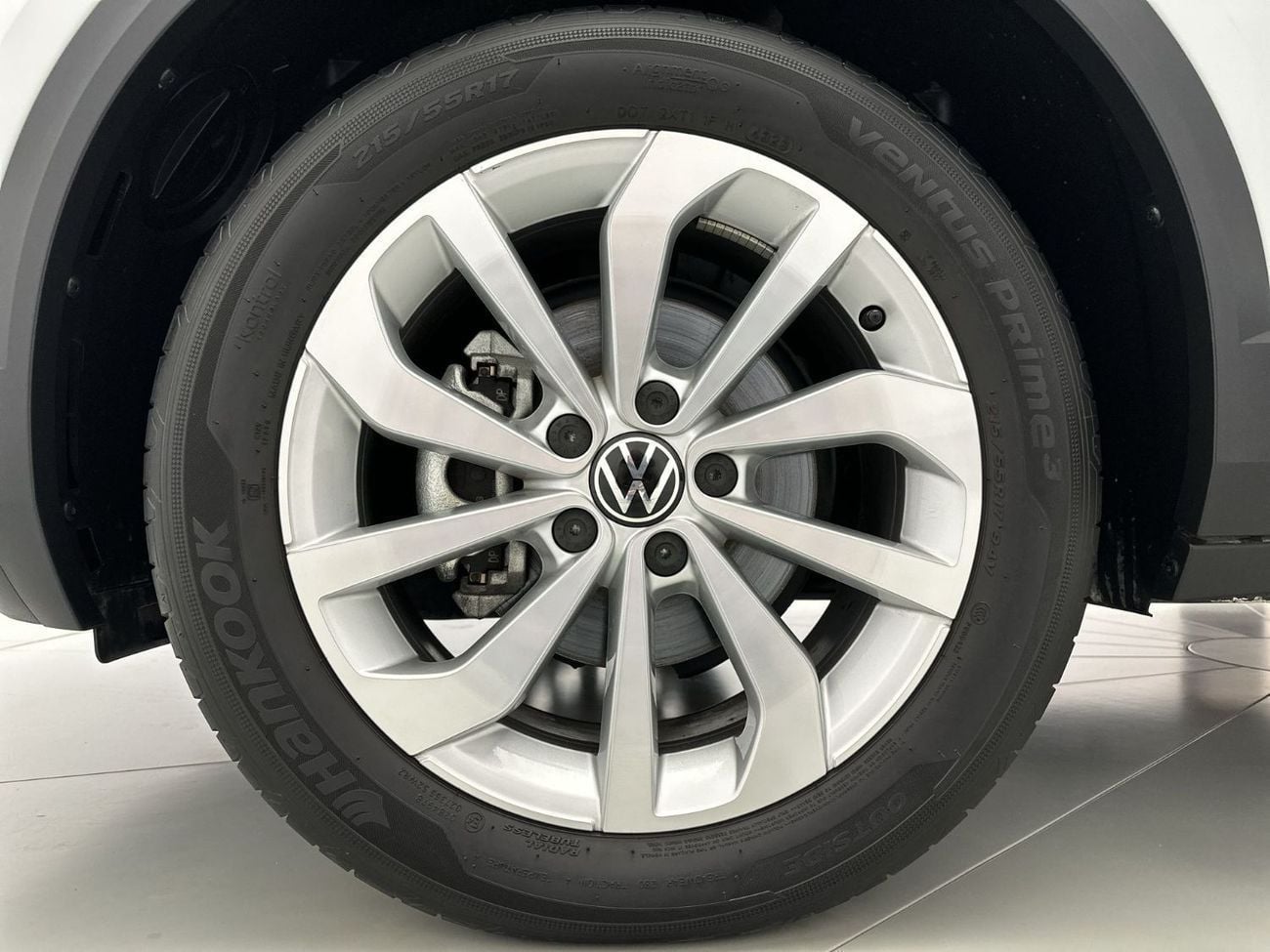 Volkswagen T-ROC STYLE 1.4L | Blind Spot Monitor | Advanced Safety Features | Rear Camera | Keyless Start