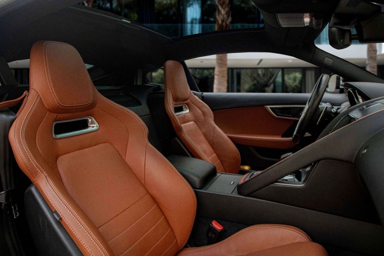 Jaguar F-TYPE R- DYNAMIC F-Type R-Dynamic | 2,850 P.M | 0% Downpayment | Jaguar F-Type R-Dynamic V6!
