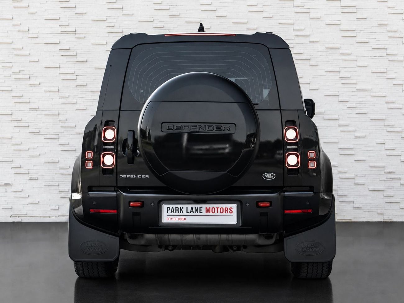 Land Rover Defender P400