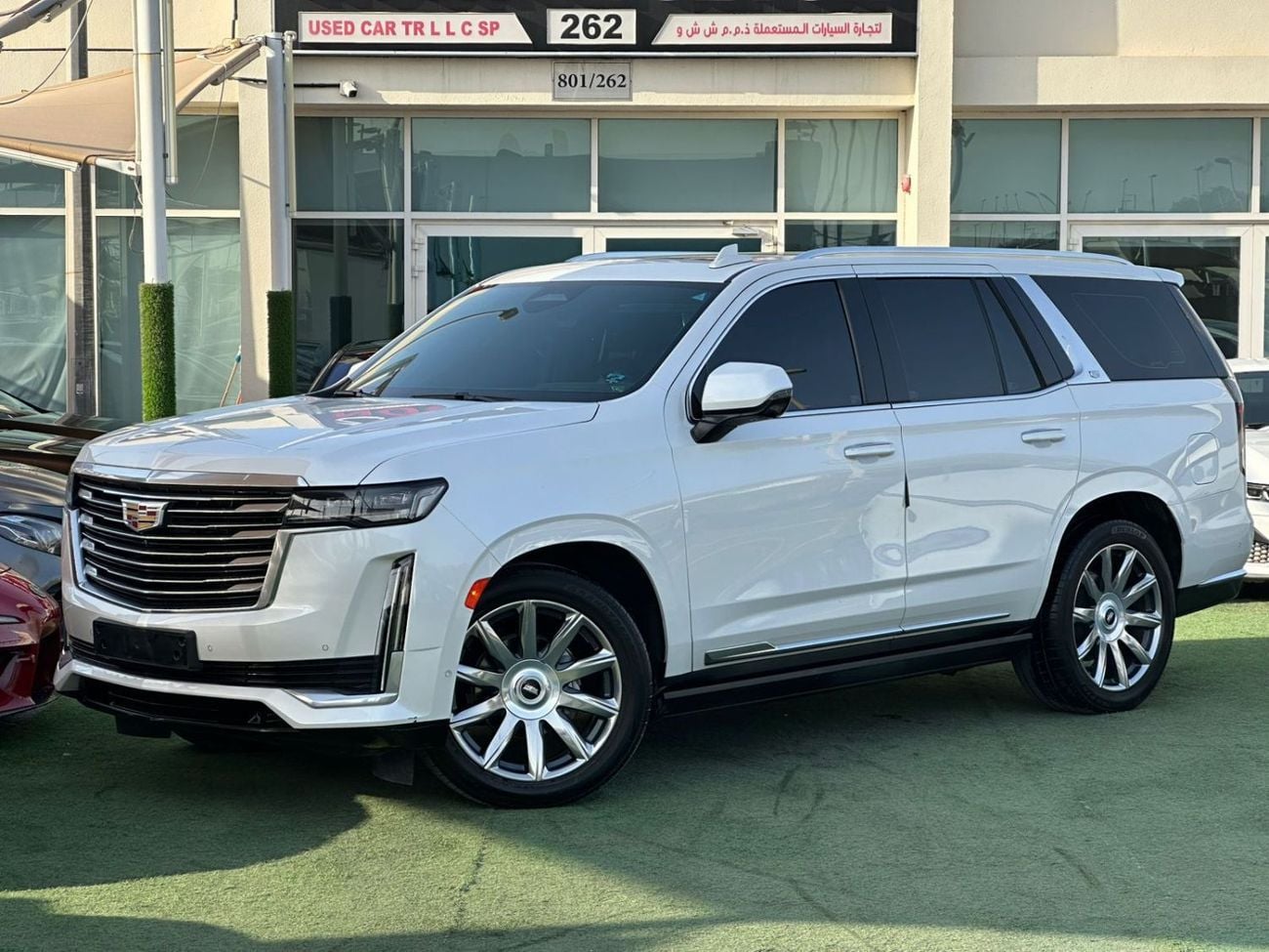Cadillac Escalade PREMIUM LUXURY PLATINUM CADILLAC ESCALADE 2022 GCC FULL OPTION ORIGINAL PAINT UNDER WARRANT