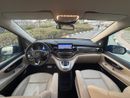 مرسيدس بنز V 250 AVANTGARDE/E MERCEDES BENZ V250 2023 GCC WITH SERVICE CONTRACT IN LOW MILEAGE FULL SERVICE HISTORY TWO KEYS