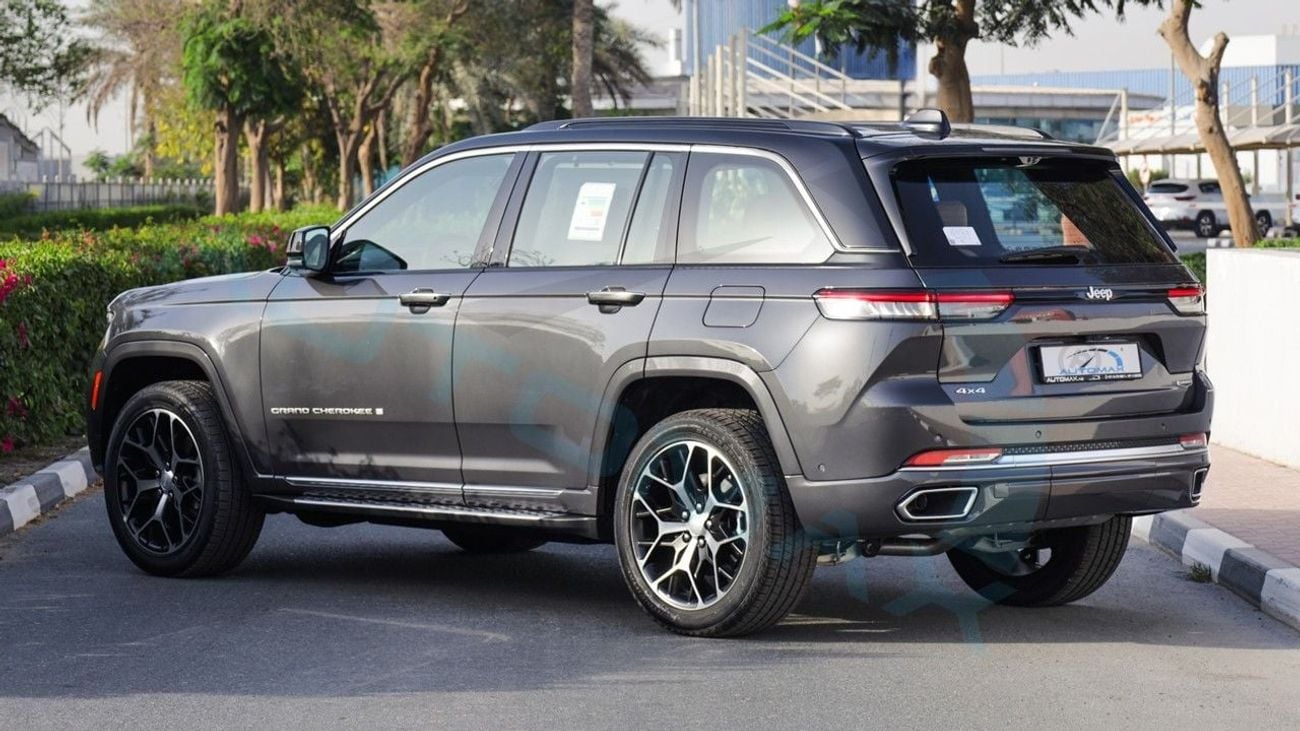 Jeep Grand Cherokee SUMMIT LUXURY 4X4 2025 GCC With 5 Years Or 100K Warranty & 5 Years Service @Official Dea