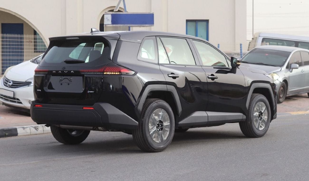 تويوتا راف ٤ XLE HEV سيارة هجينة (HEV) سعة 2.5 لتر بنظام دفع رباعي، موديل 2026. للتصدير