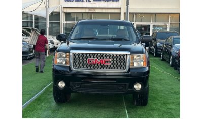 GMC Sierra 3500 HD LTZ MODEL 2013 GCC CAR PERFECT CONDITION INSIDE AND OUTSIDE FULL OPTION SUN ROOF LEATHER SEA