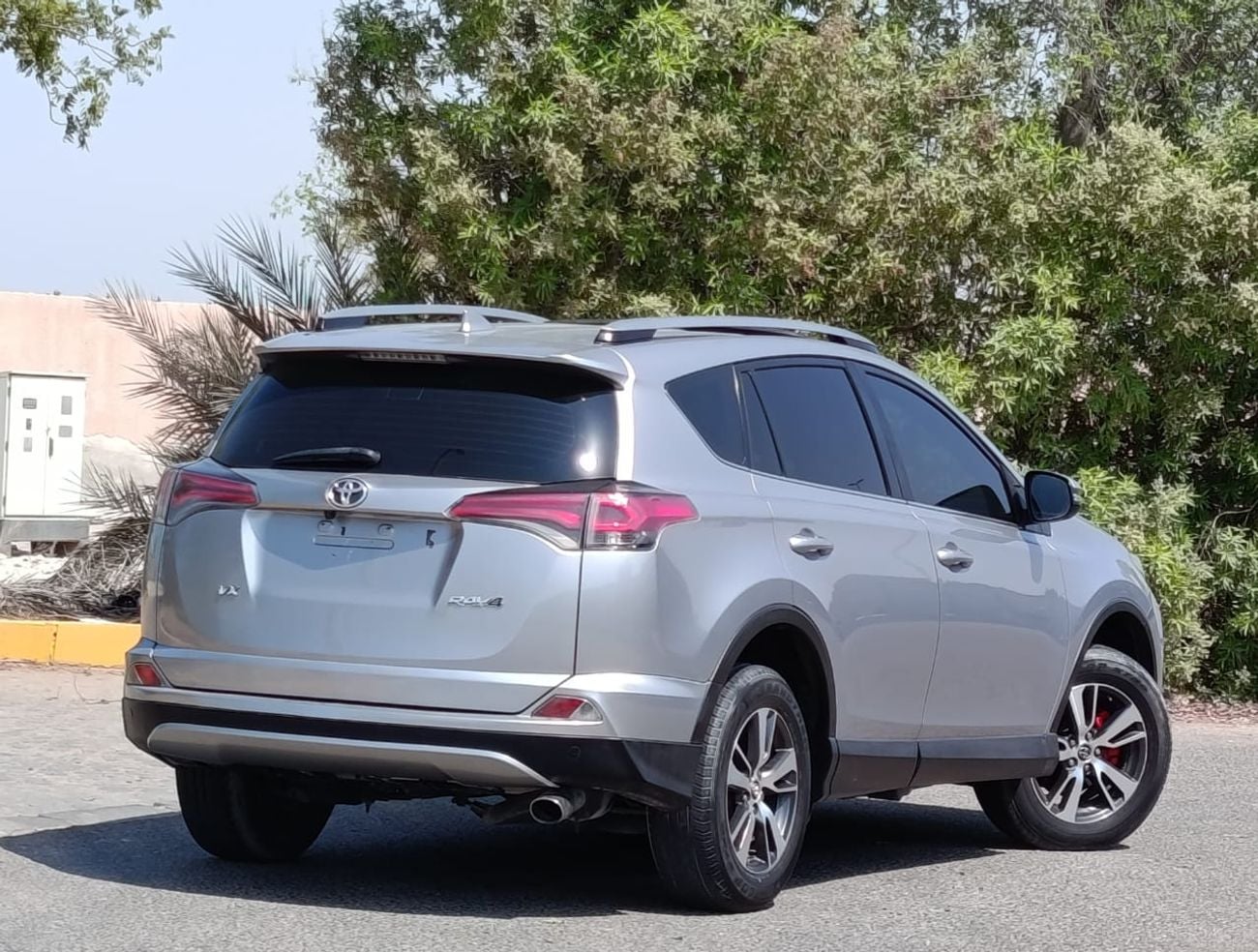 Toyota RAV4 VX 1345-Monthly l GCC l 7 Seater I Cruise, Camera, GPS l Accident Free