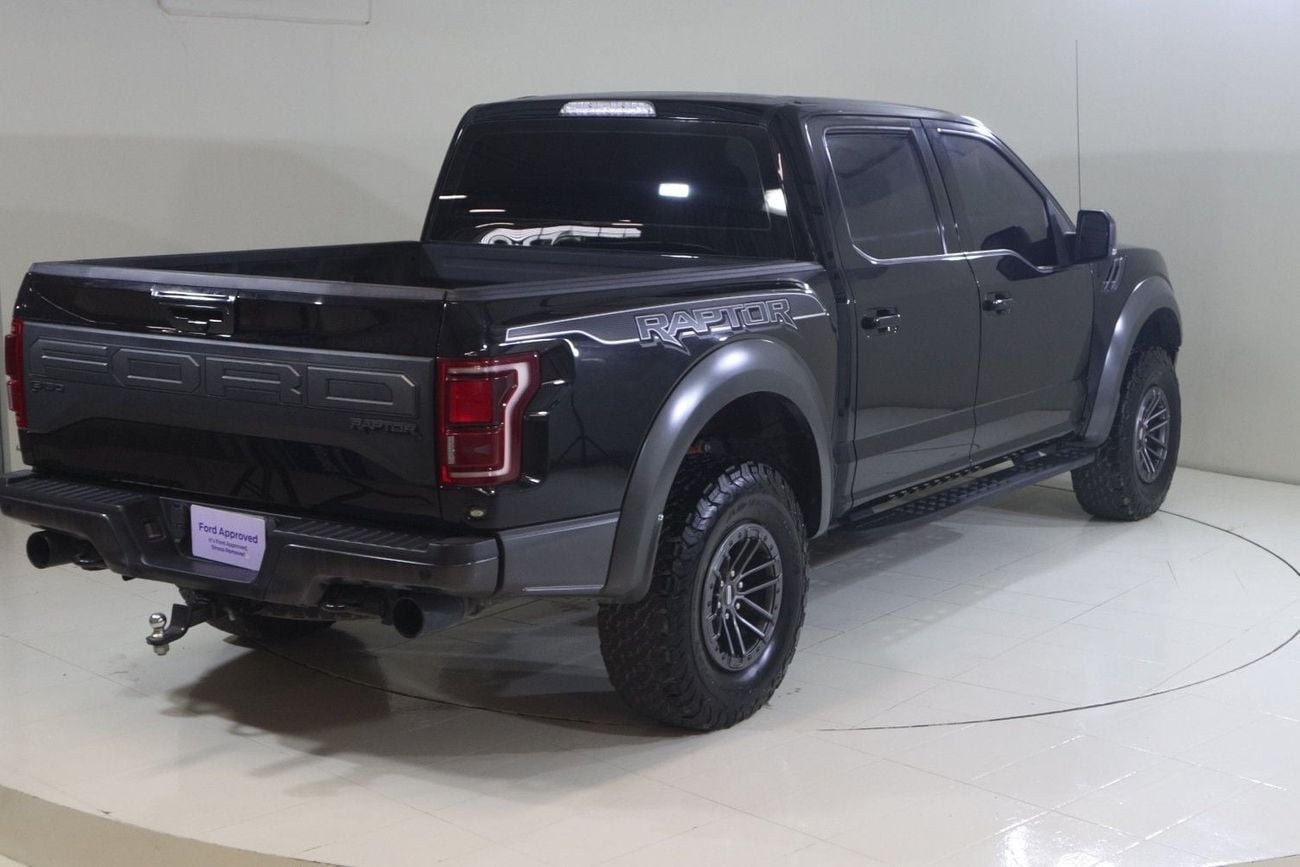 Ford F-150 RAPTOR CREW CAB LUX RP1620 /AL TAYER MOTORS/AL QOUZ SHOWROOM