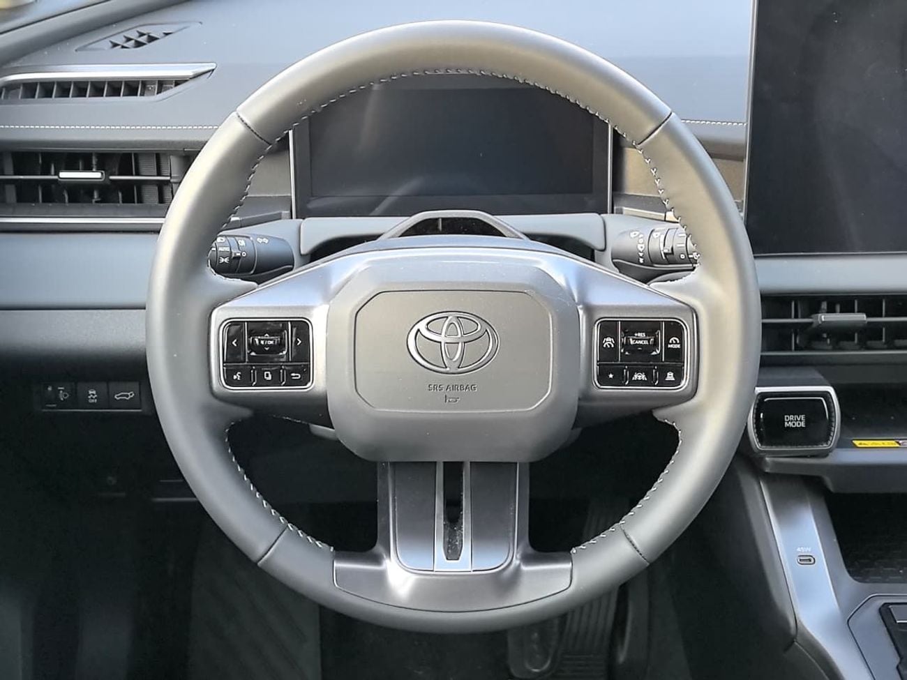Toyota RAV4 2.5L V4 HYBRID | PWR WITH LEATHER SEATS | PANORAMIC ROOF | LUXURY EDITION | MY2026