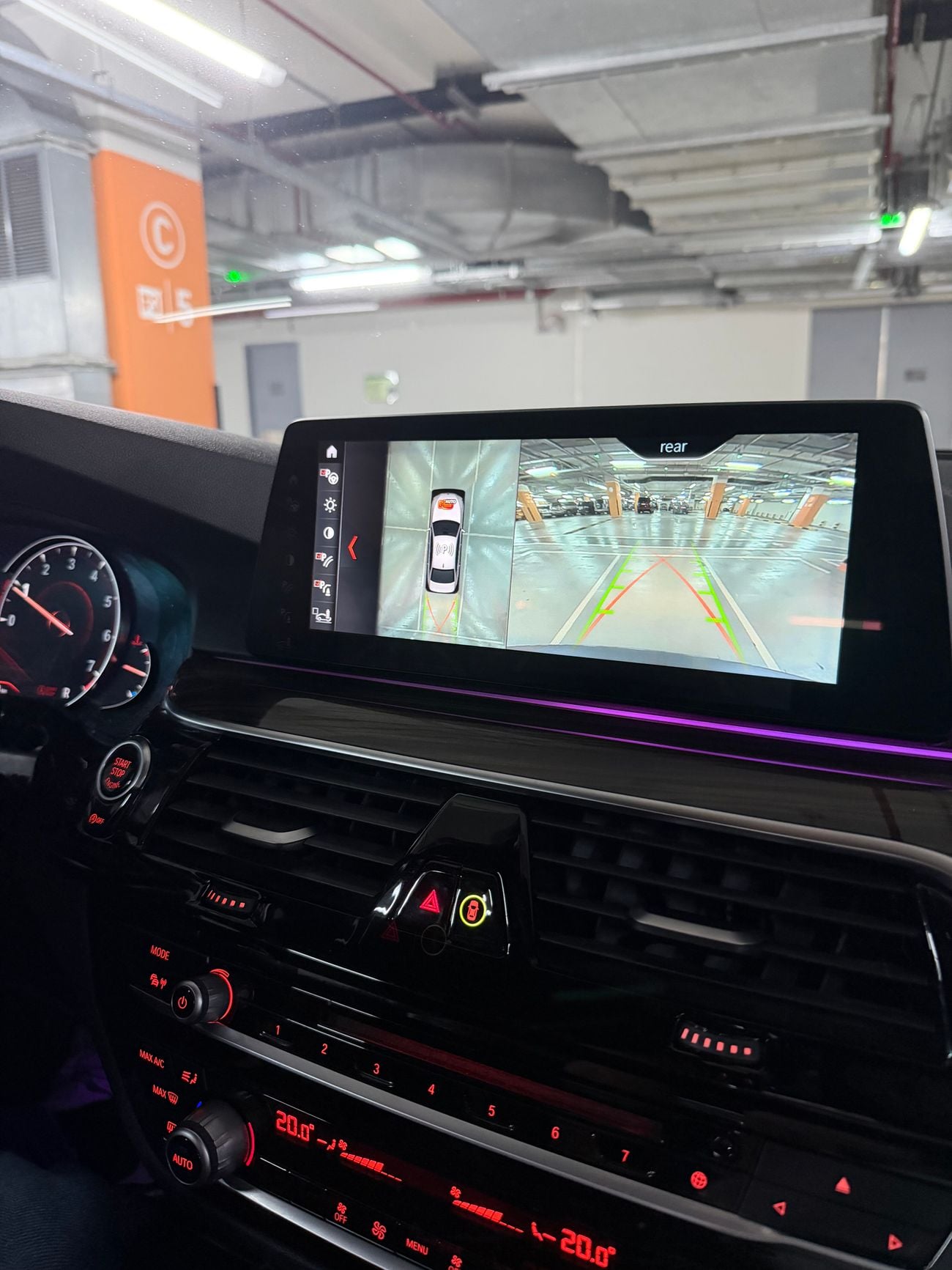 بي أم دبليو 520i EXCLUSIVE