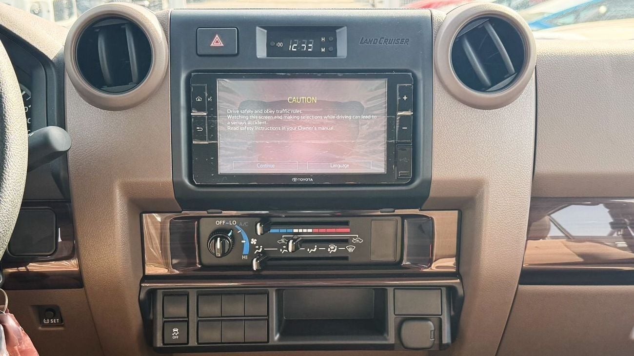Toyota Land Cruiser Pick Up PICK-UP LC 79 DOUBLE CABIN 2.8L DIESEL - M/T - 2025