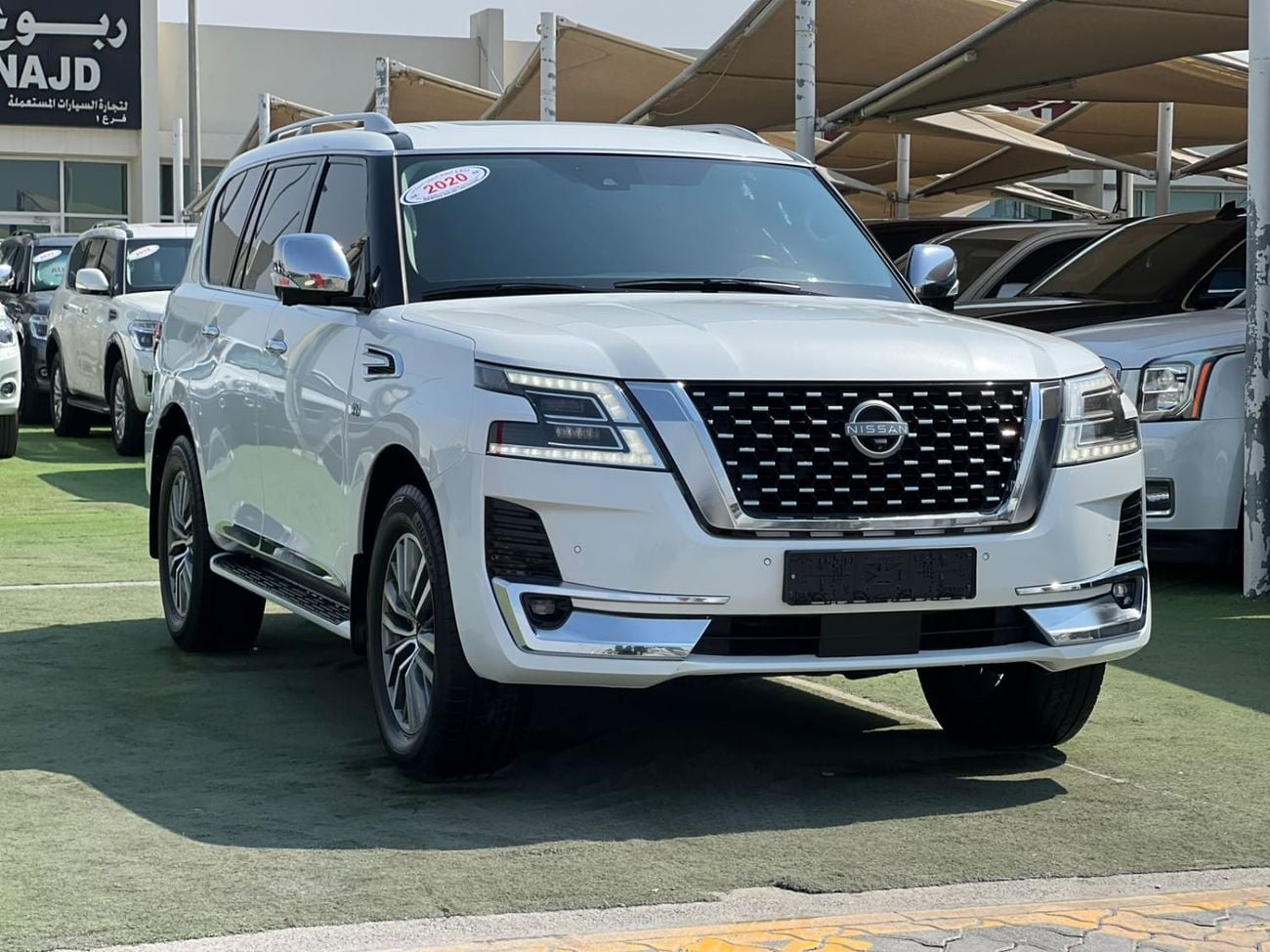 نيسان باترول LE بلاتينيوم سيتي محرك 5.6 لتر/V8