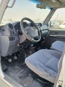تويوتا لاند كروزر بيك آب Standard 1VD-FTV 4.5L V8 Diesel Engine Manual Gear 4WD 5 Seats 4 Doors