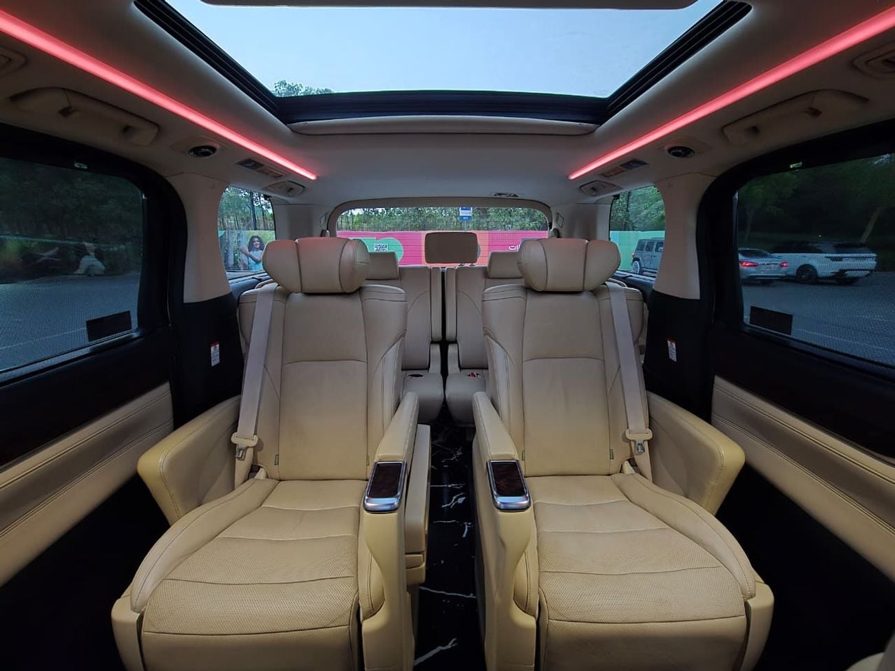 Toyota Alphard LIMITED 2019 Toyota Alphard V6 // Perfect condition // Single owner // Full option
