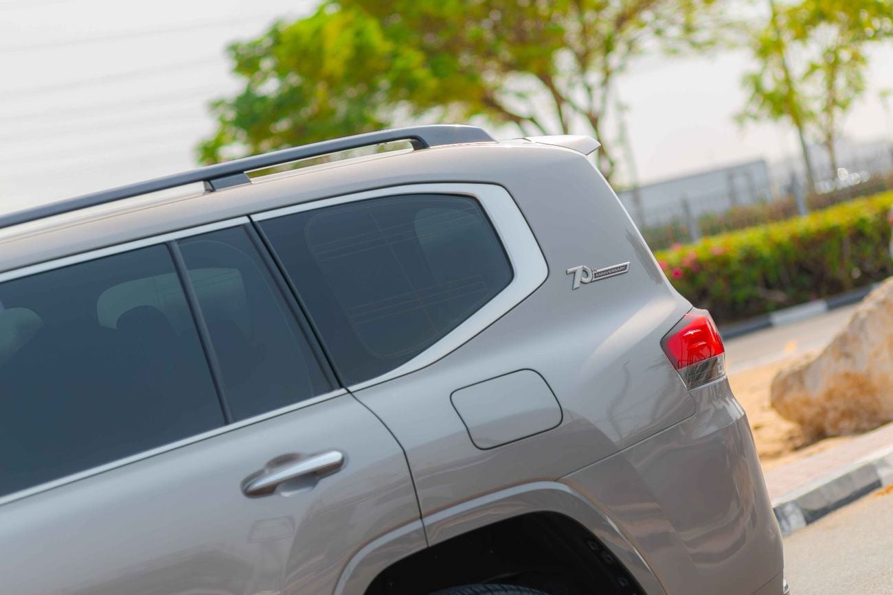 تويوتا لاند كروزر VX Toyota Land Cruiser VX 4.0L