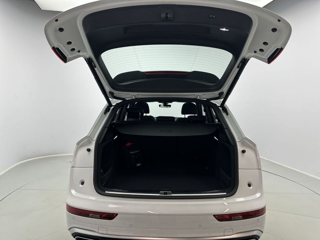 أودي Q5 45 TFSI S-LINE quattro 249hp (Ref# 75778)
