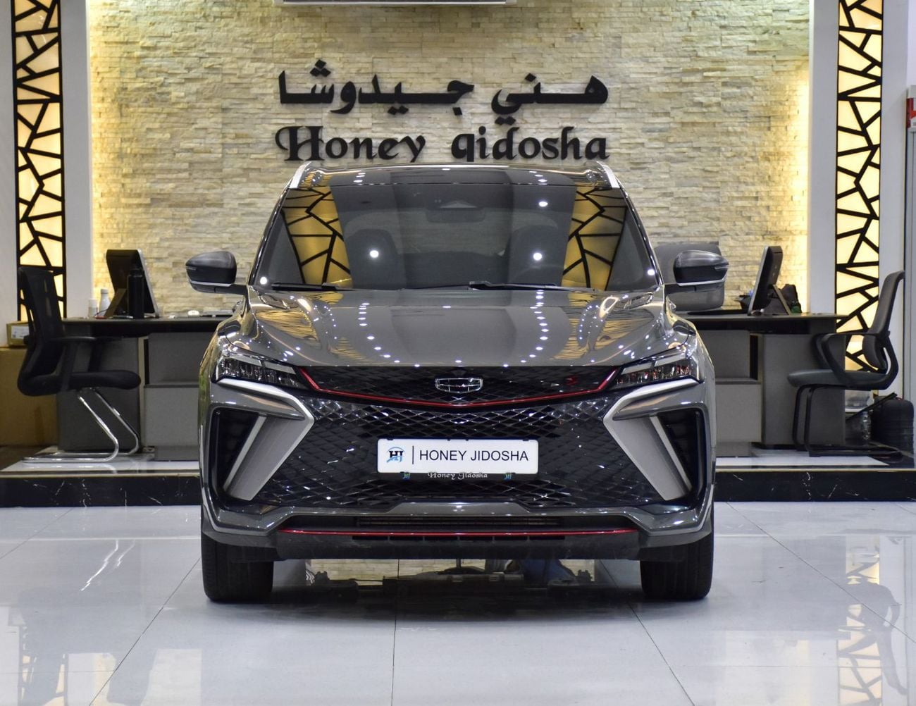 جيلي كول تري GS عرض ممتاز لسيارة جيلي كولراي (موديل 2025) باللون الرمادي بمواصفات دول مجلس التعاون الخليجي