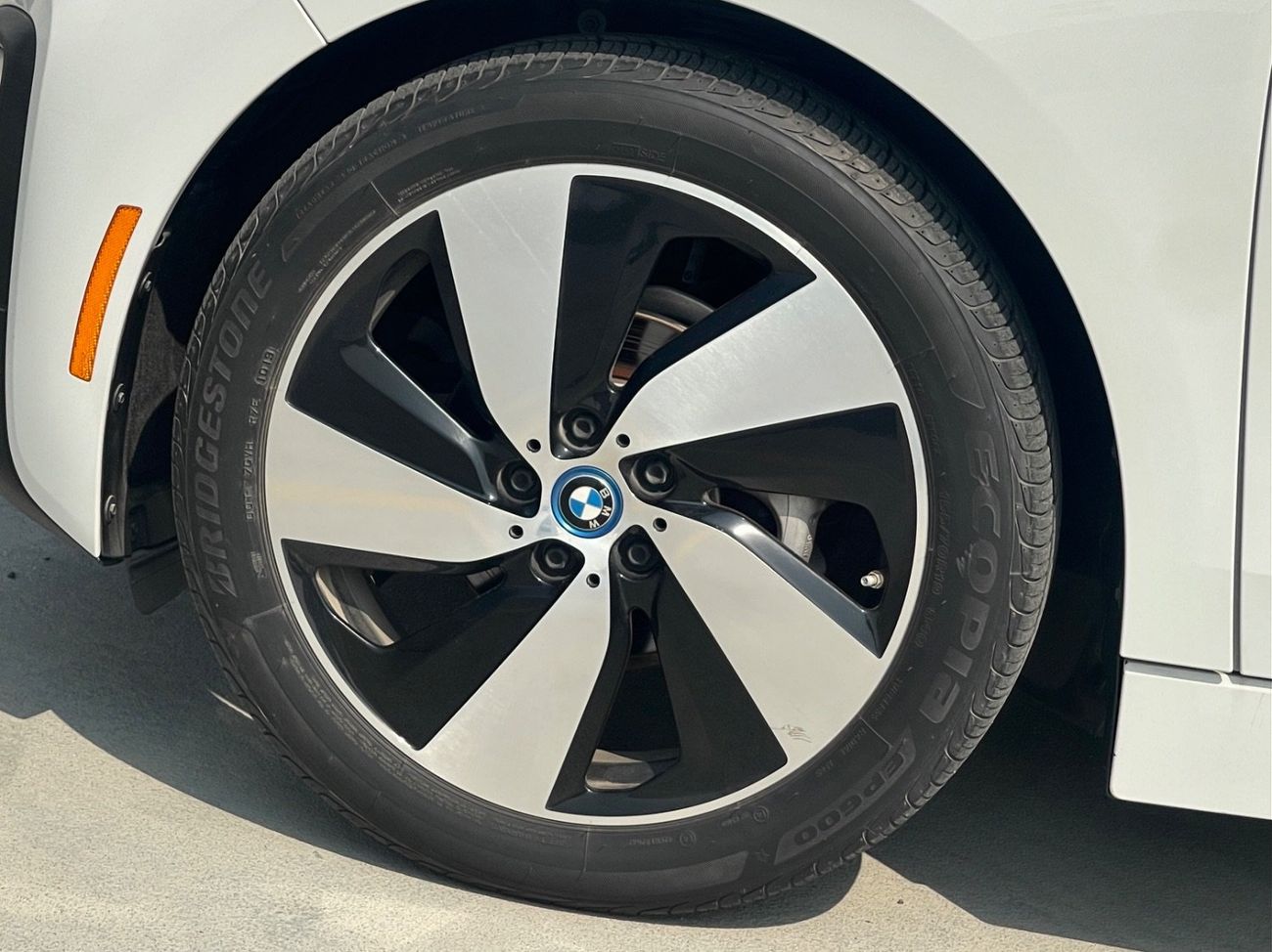 BMW i3 STANDARD | American Specification | Phev