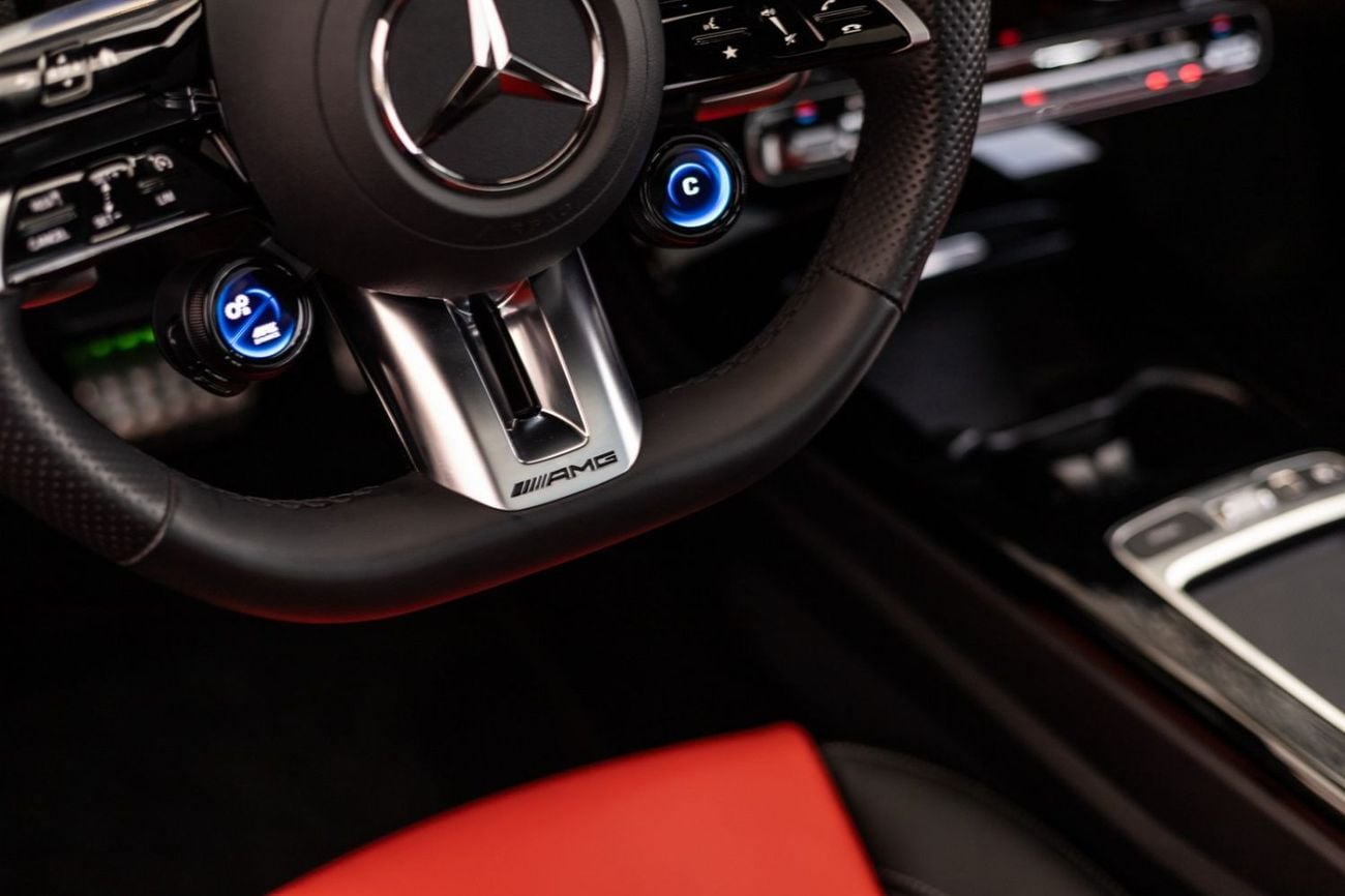 Mercedes Benz A35 AMG 4MATIC Mercedes-Benz A35 AMG 2025 GCC | Agency Warranty | Service Contract