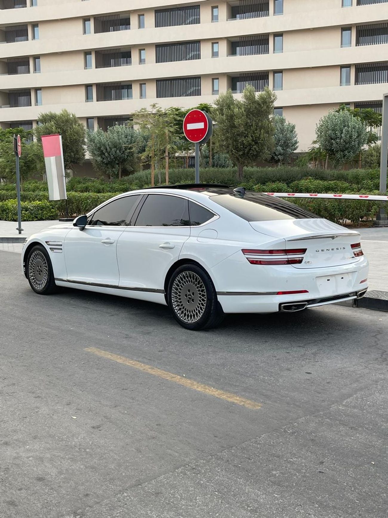 جينيسس G80 PRESTIGE