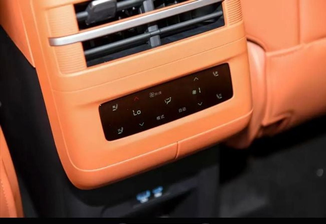 BYD Leopard 7 Ultra Titanium ECTB - 7. BYD Leopard 7 Ultra Titanium – 1.5L Hybrid Auto Awd – Black with Orange