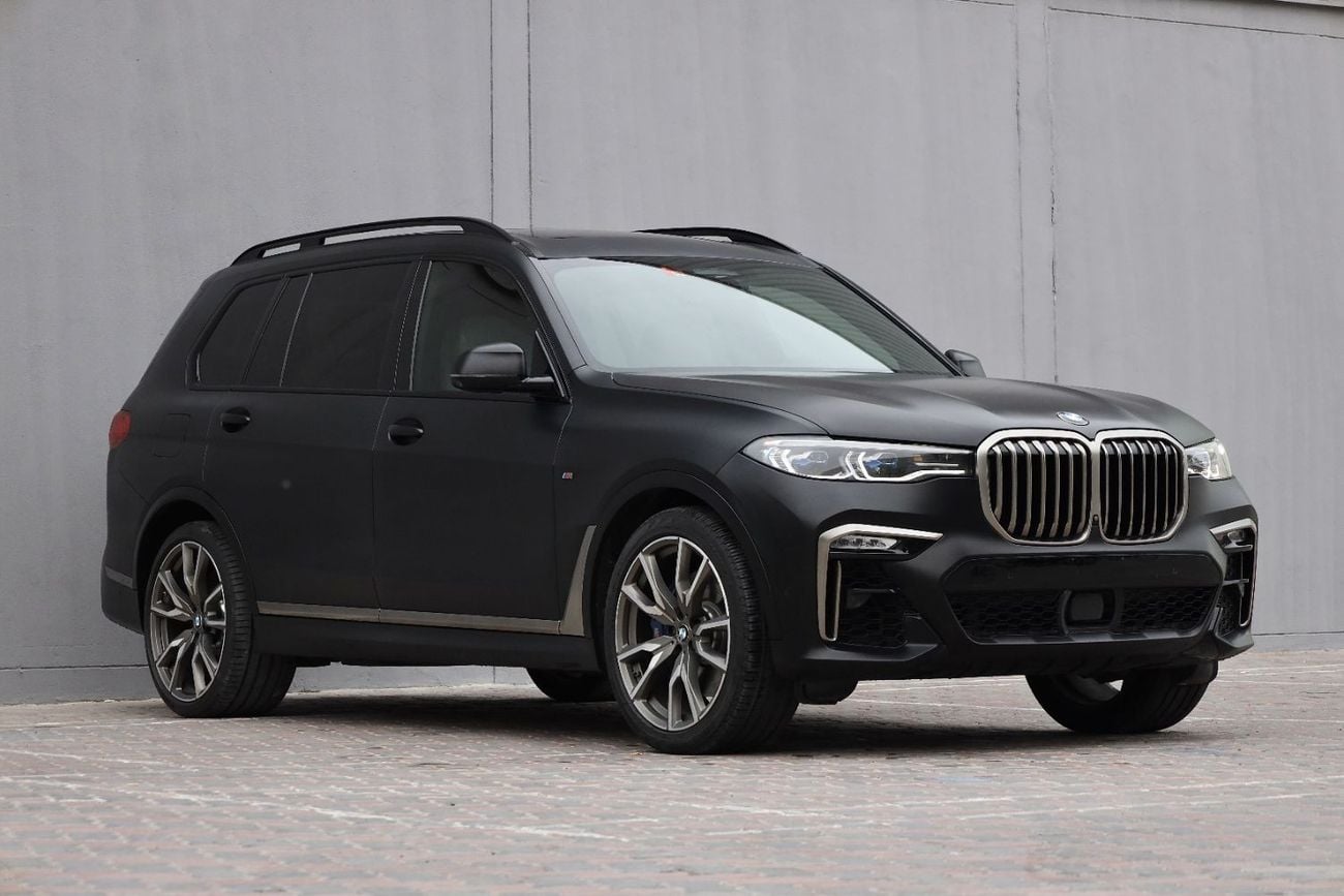 بي أم دبليو X7 M50i