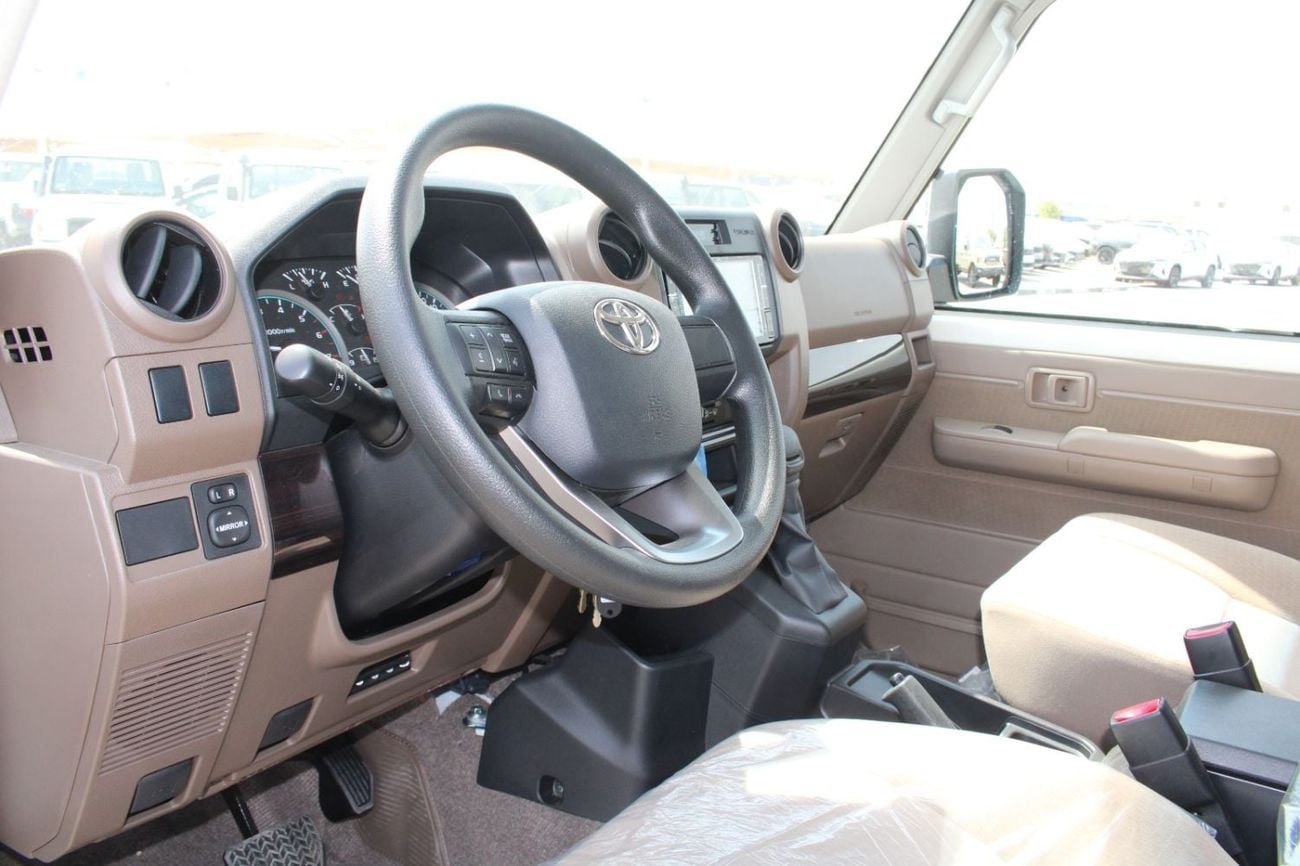 Toyota Land Cruiser 70 LC76 LX