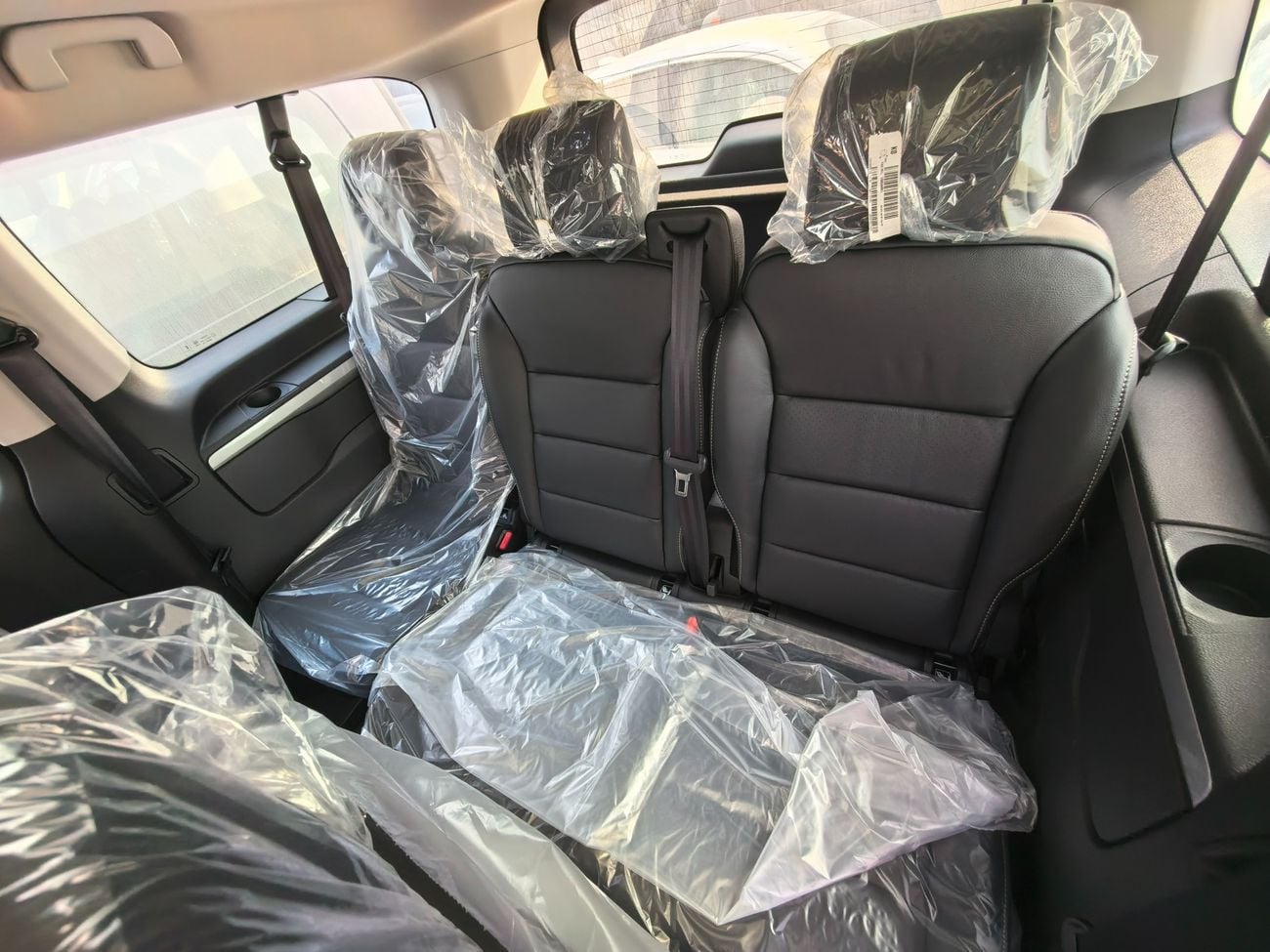 بيجو ترافلر VIP 7 Seater
