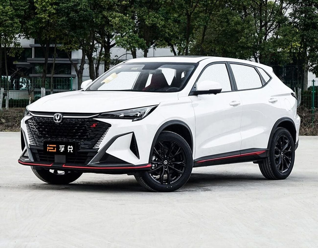 تشنجان x5 بلس بيوند برو الماركة: شانجان، الموديل: X5 Plus، نوع الهيكل: سيارة رياضية متعددة الاستخدامات (SUV) بخمسة أبواب وخم
