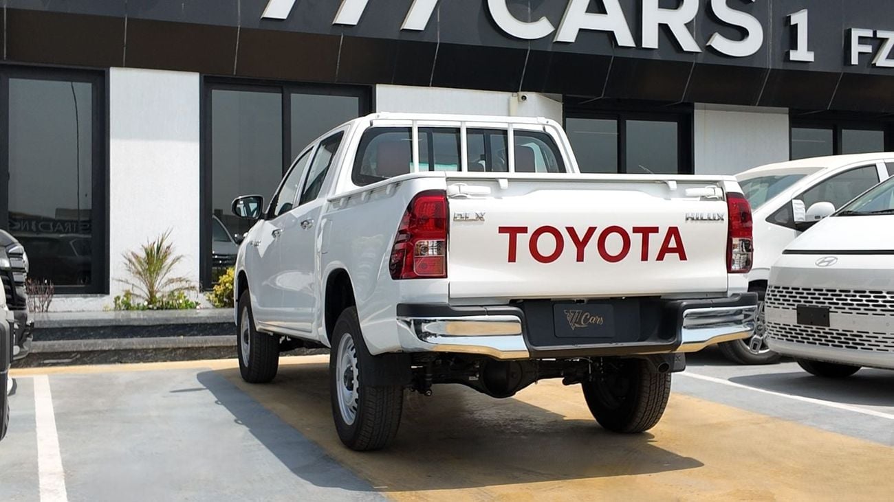 Toyota Hilux DLX 2.4L diesel 4WD 2026
