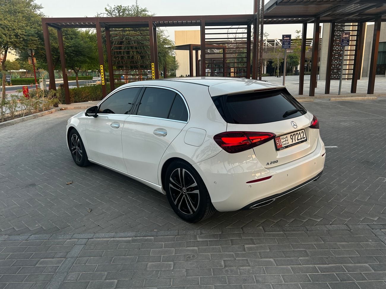 Mercedes Benz A200 PREMIUM PLUS