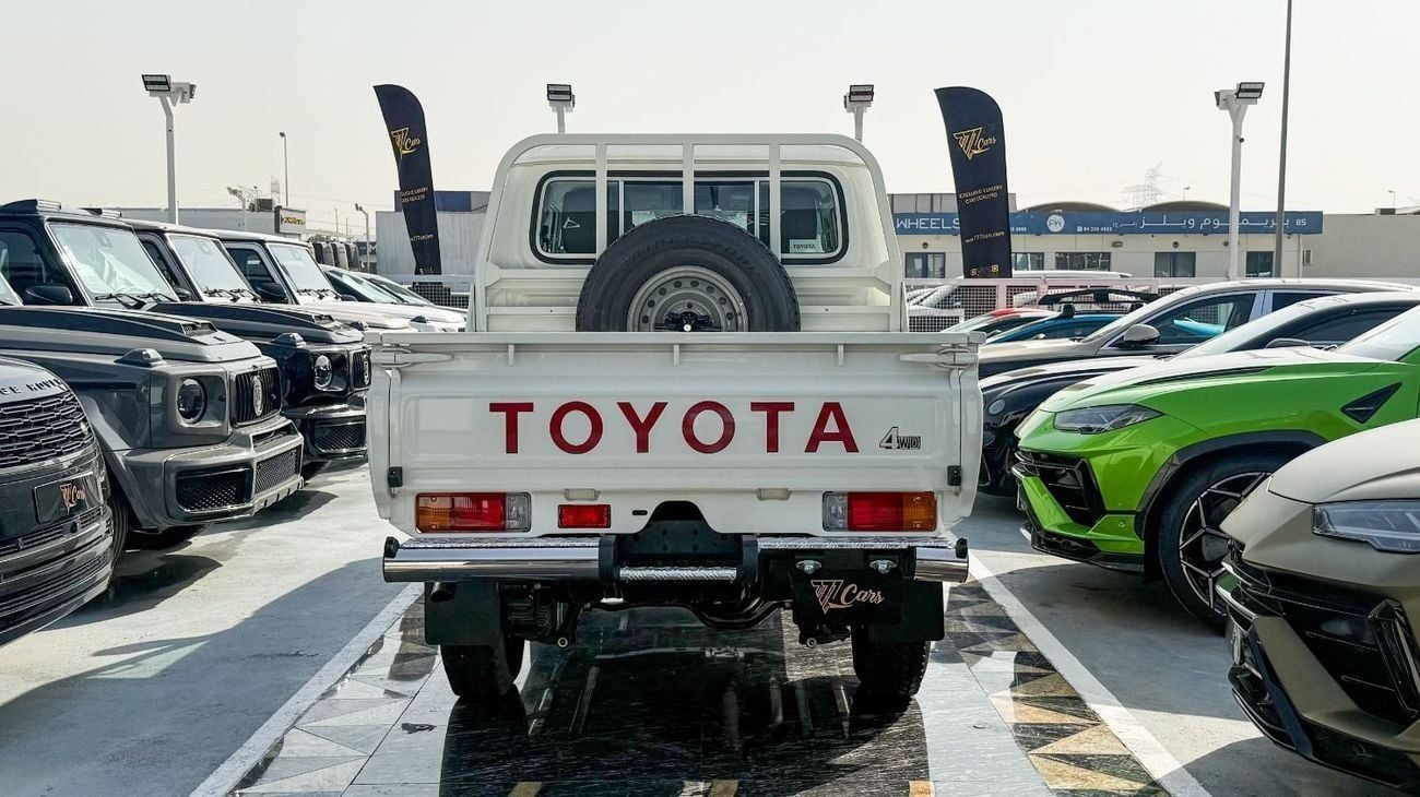 Toyota Land Cruiser Pick Up PICK-UP LC 79 DOUBLE CABIN 2.8L DIESEL - M/T - 2025