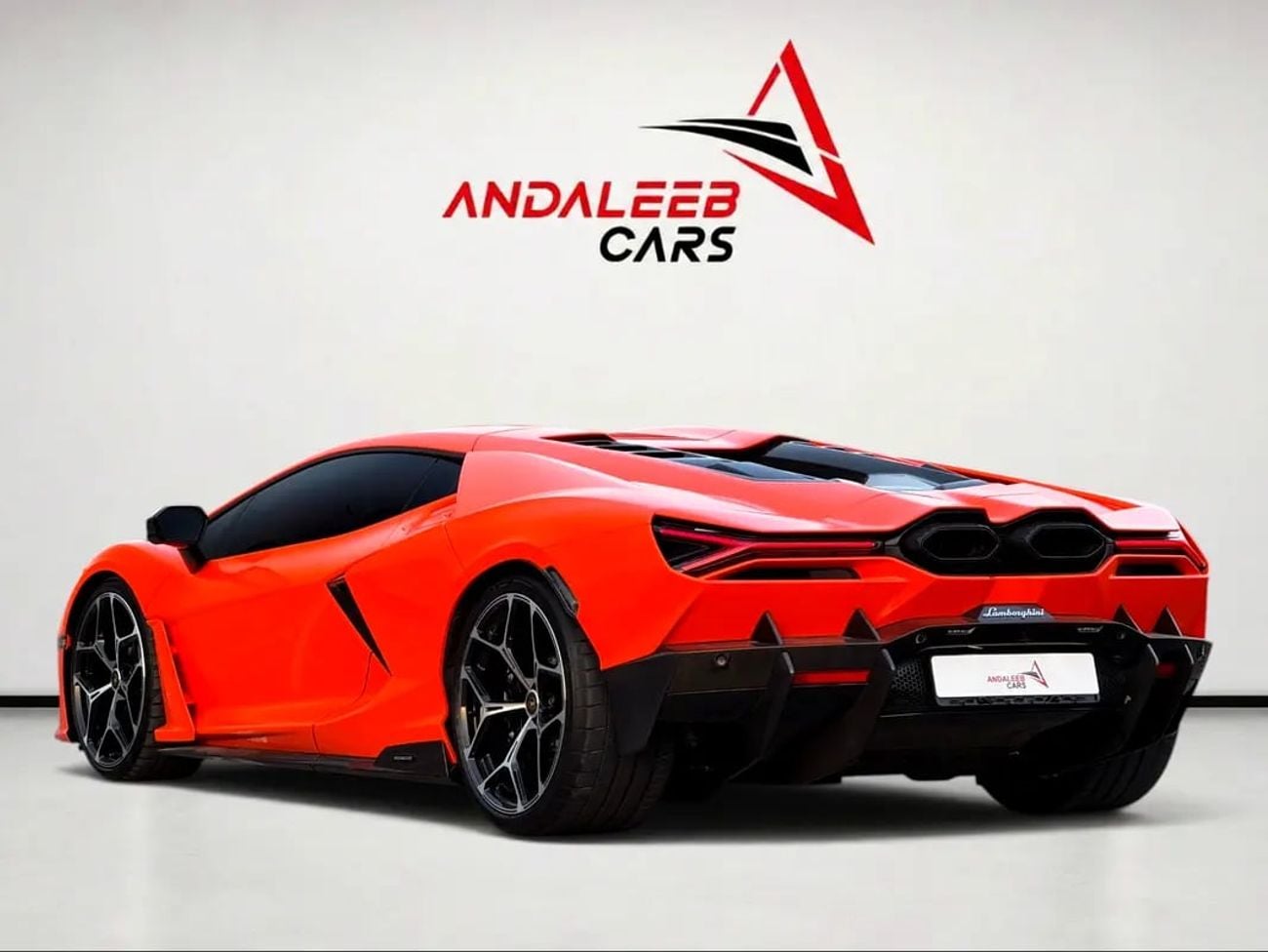لامبورغيني ريفويلتو سبورتيفا FULL EXTERIOR & INTERIOR CARBON OPTION | UNDER WARRANTY