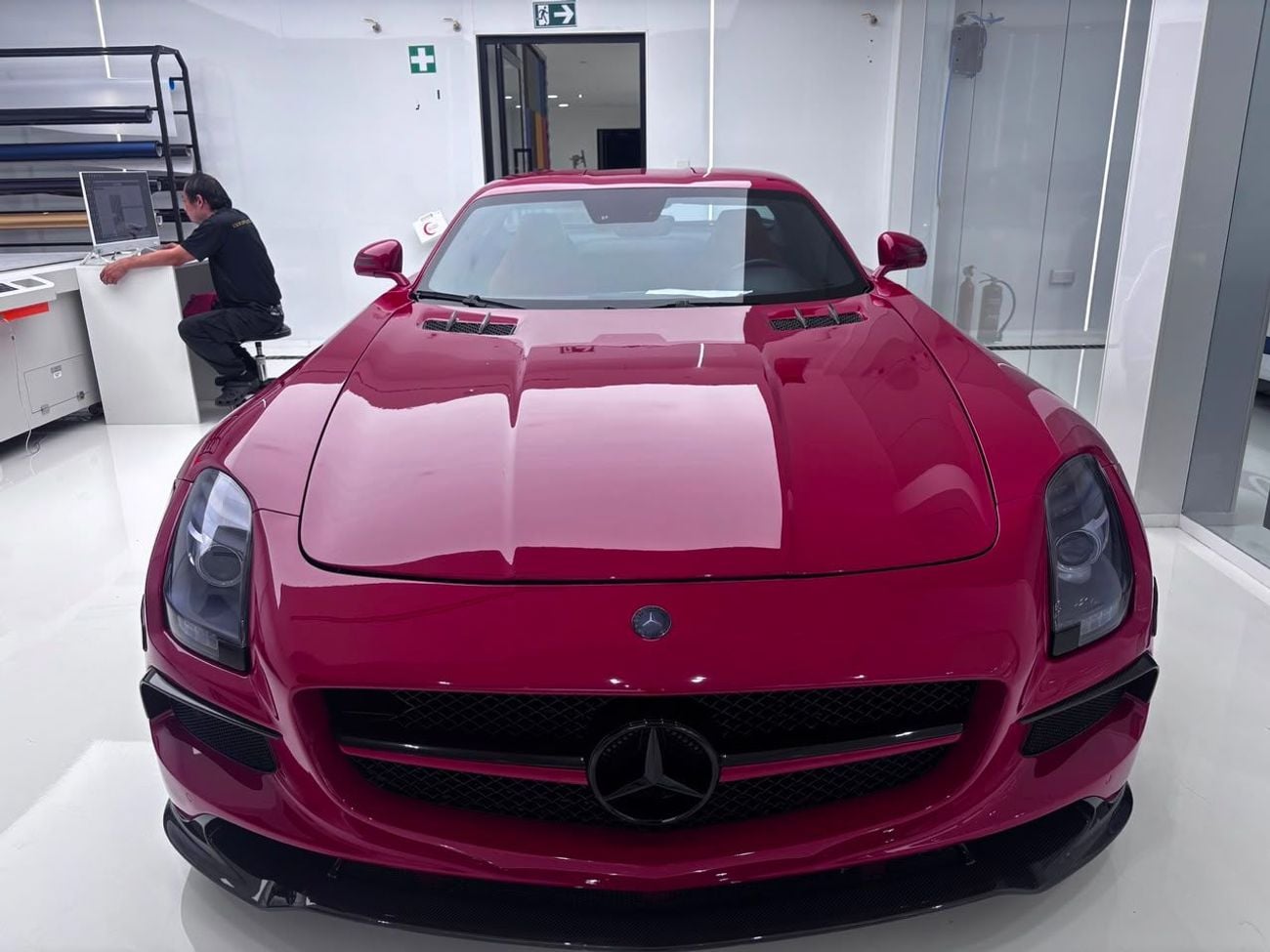 Mercedes Benz SLS AMG STANDARD