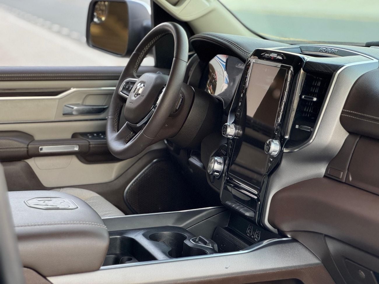 رام لارامي RAM 1500 SST / LARAMIE 4X4 / CHROME PACK / HURRICANE ENGINE / ZERO DOWN PAYMENT AVAILABL