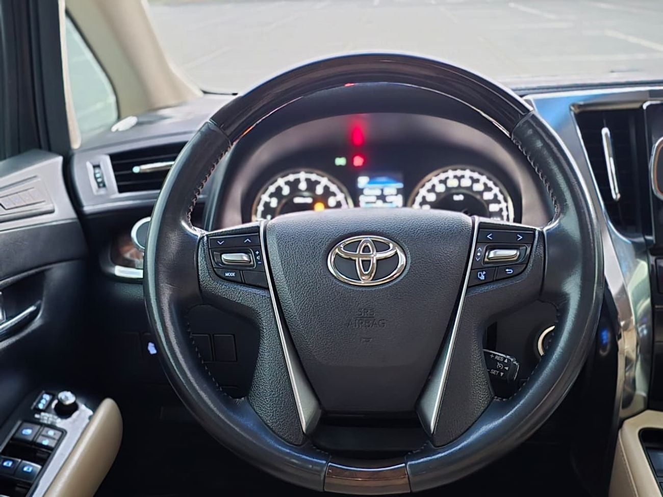 Toyota Alphard LIMITED 2019 Toyota Alphard V6 // Perfect condition // Single owner // Full option