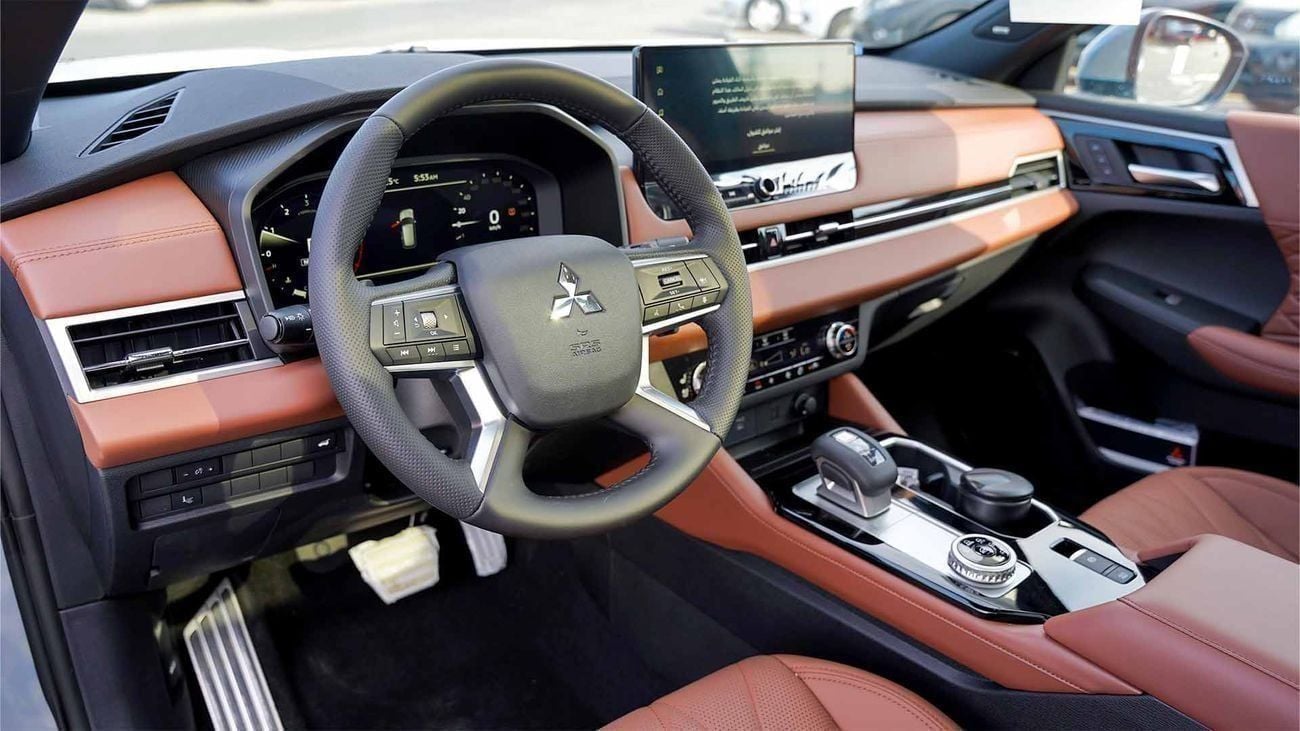ميتسوبيشي آوتلاندر PREMIUM جديد كلياً 2026 ميتسوبيشي Outlander (G08) محرك 2.5 لتر 7 مقاعد SUV – خليجي | للتصدي