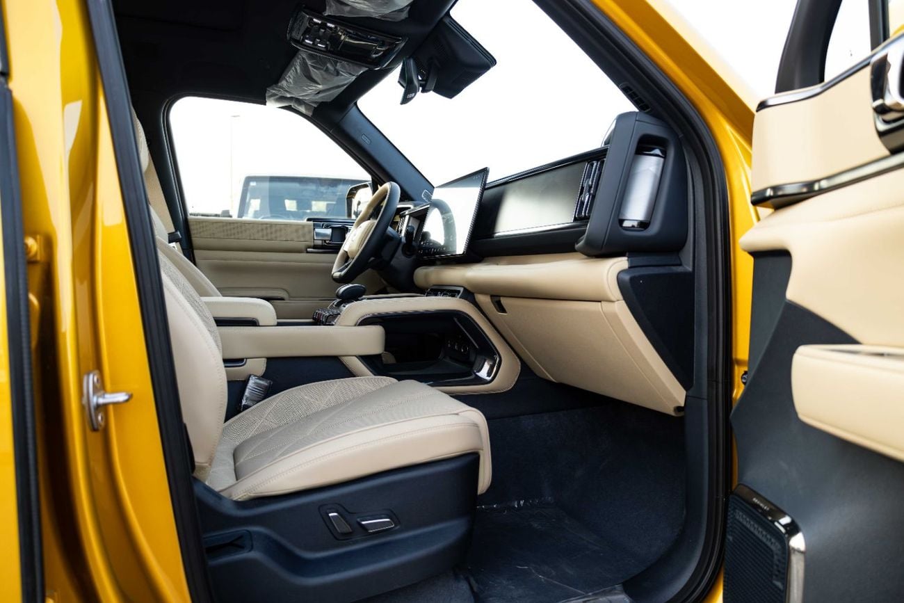 Denza B5 DELUXE PHEV 1.5L - Gold Inside Beige | Export Only