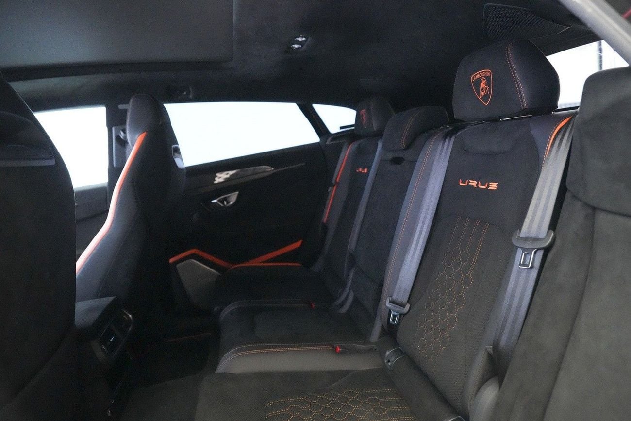 لامبورغيني اوروس PERFORMANTE