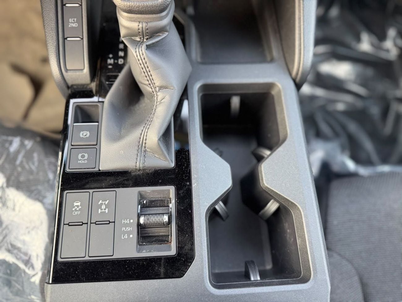Toyota Land Cruiser EXR BASIC 2.4L PTR 2025