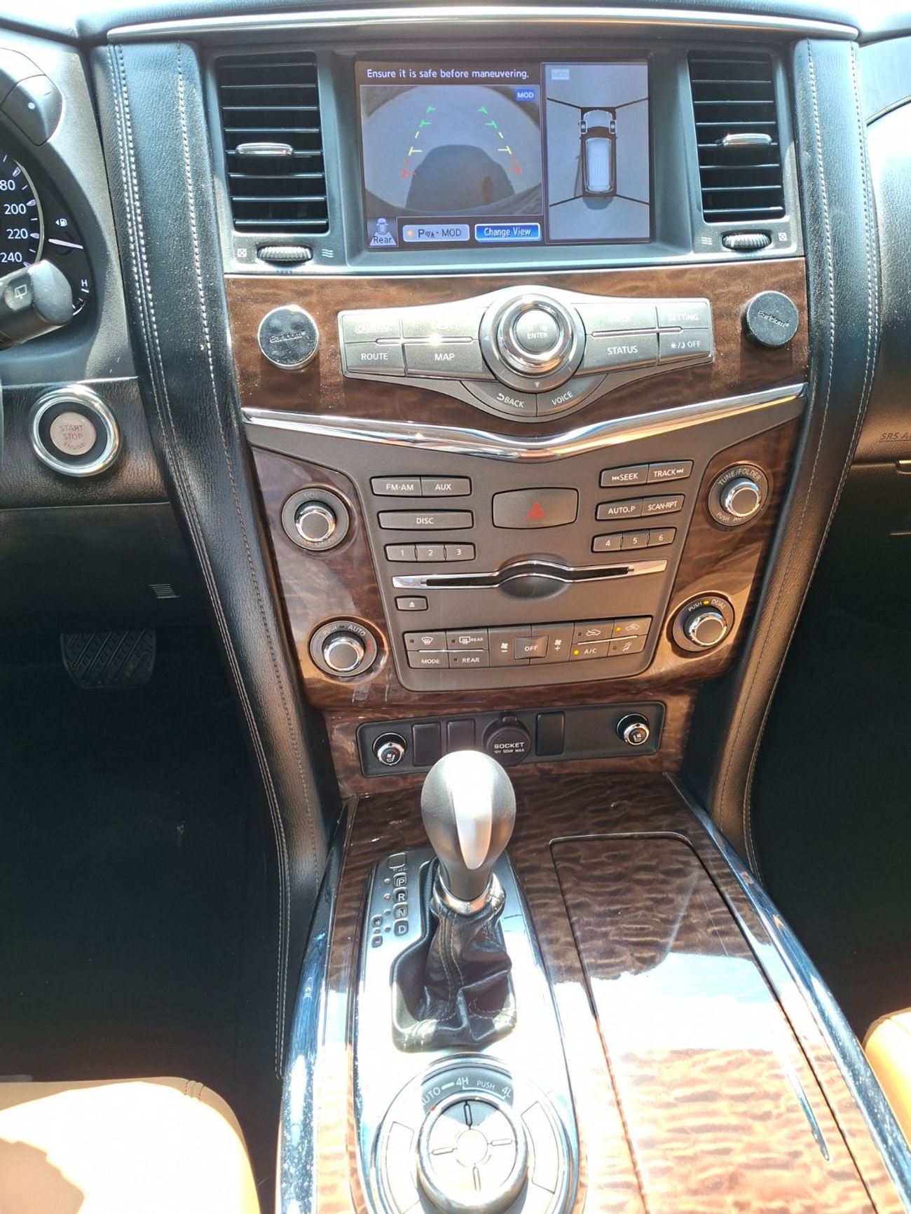 Nissan Patrol LE PLATINUM Nissan patrol model 2015 full option