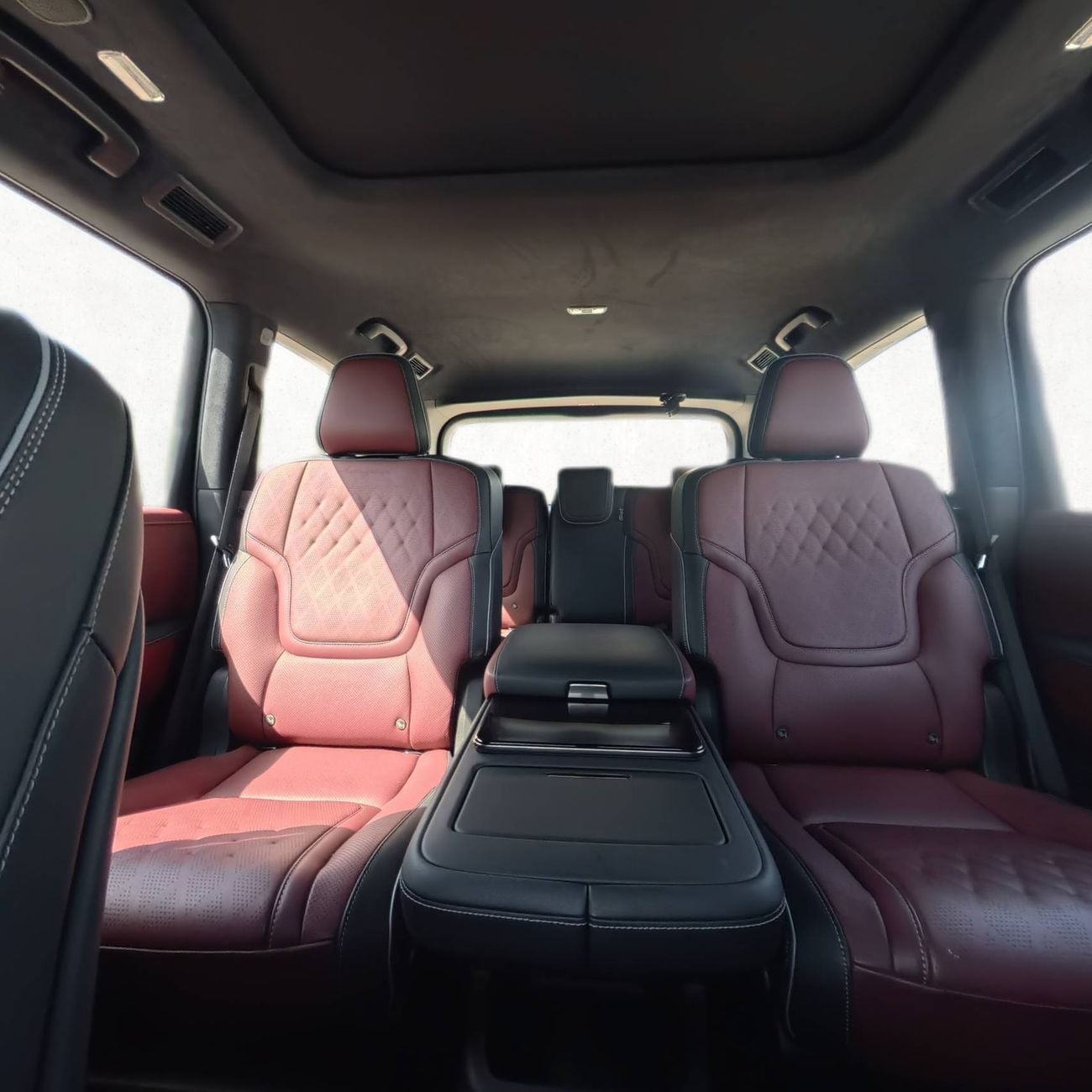 إنفينيتي QX80 AUTOGRAPH CAPTAIN CHAIRS 2.0